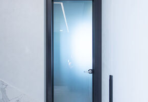Двери SLIM в проекте Частные апартаменты