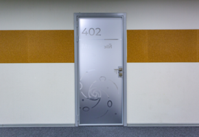 Двери SLIM в проекте СКБ Контур