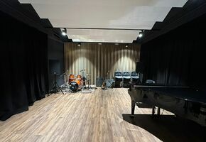Студия звукозаписи в Новосибирской государственной консерватории имени М. И. Глинки, Новосибирск