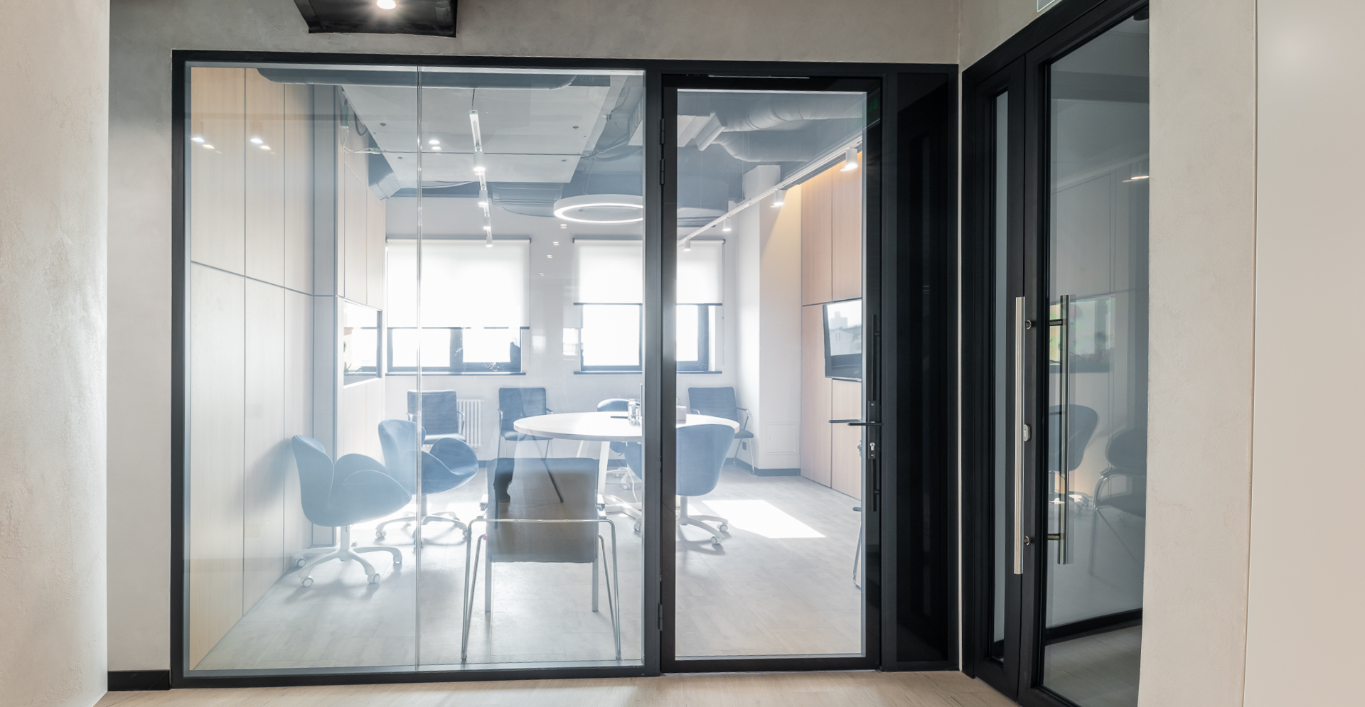 Фото проекта: Проект Nayada по установке систем перегородок в офис WAY GROUP. Изображение № 12