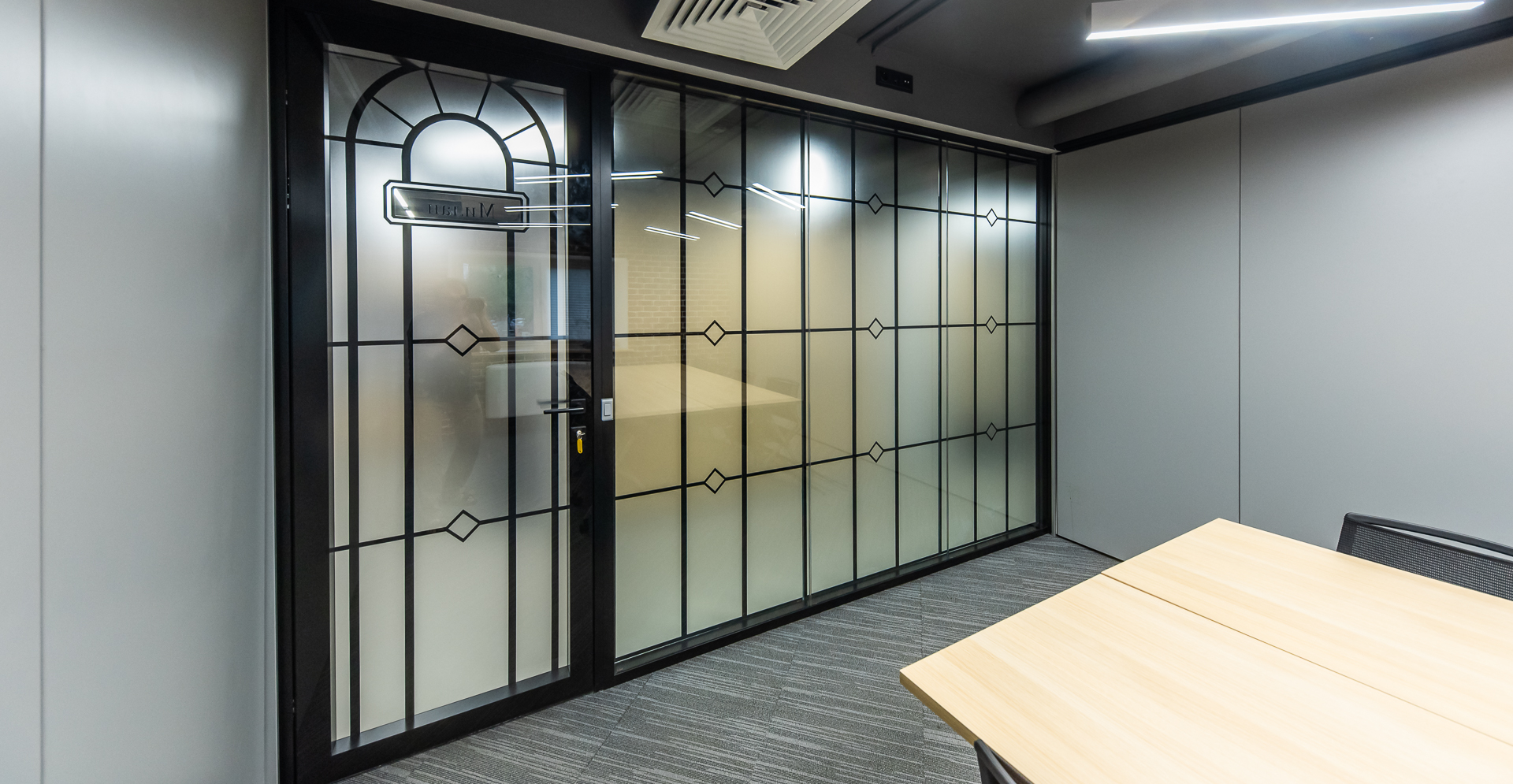 Фото проекта: Проект Nayada по установке офисных перегородок и дверей в Технониколь. Изображение № 23